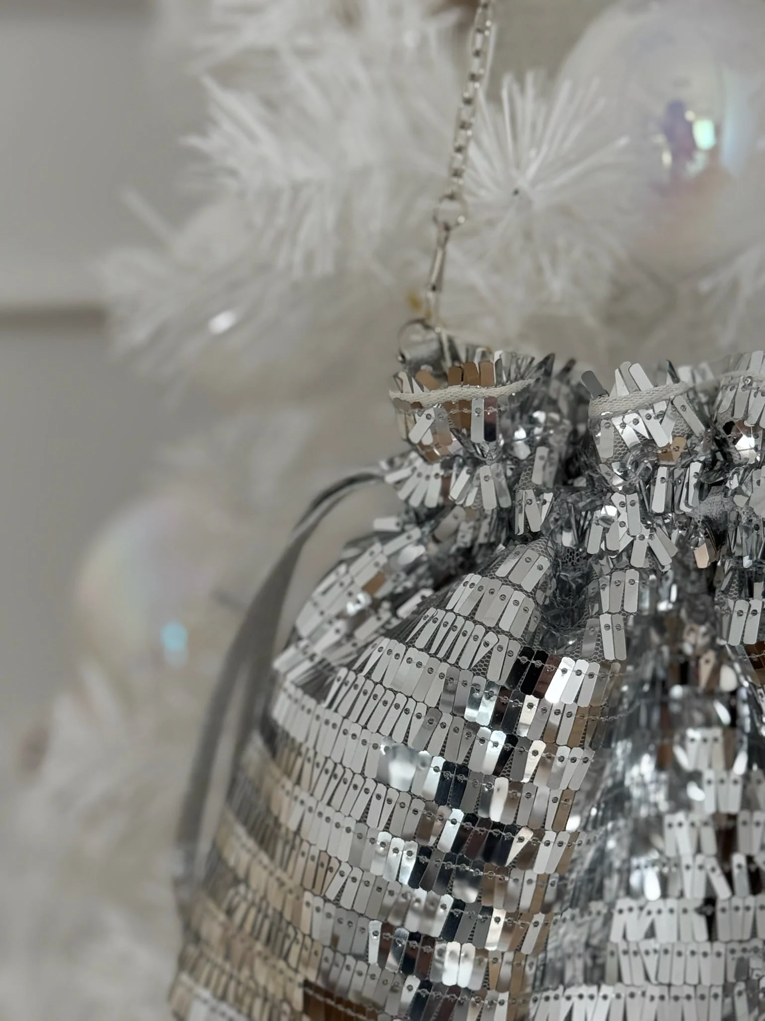 Bolso saco plateado | Party - Image 5